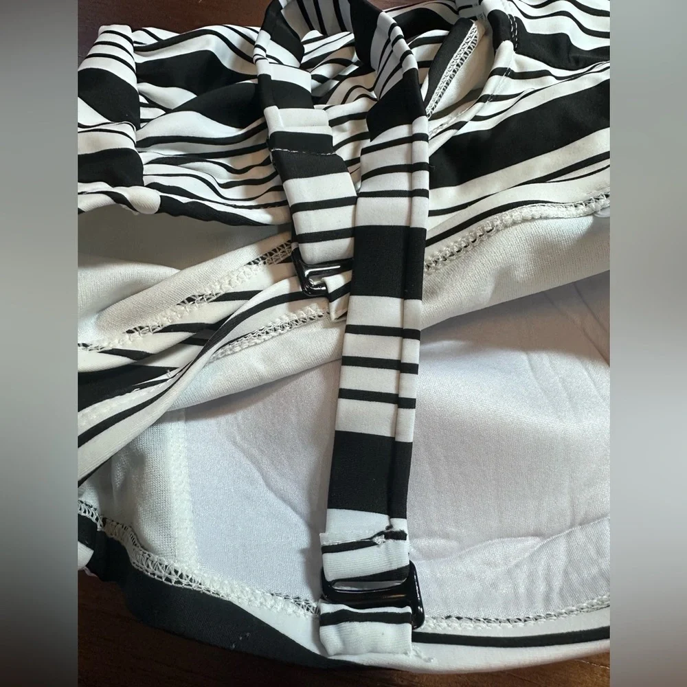 Catalina black white